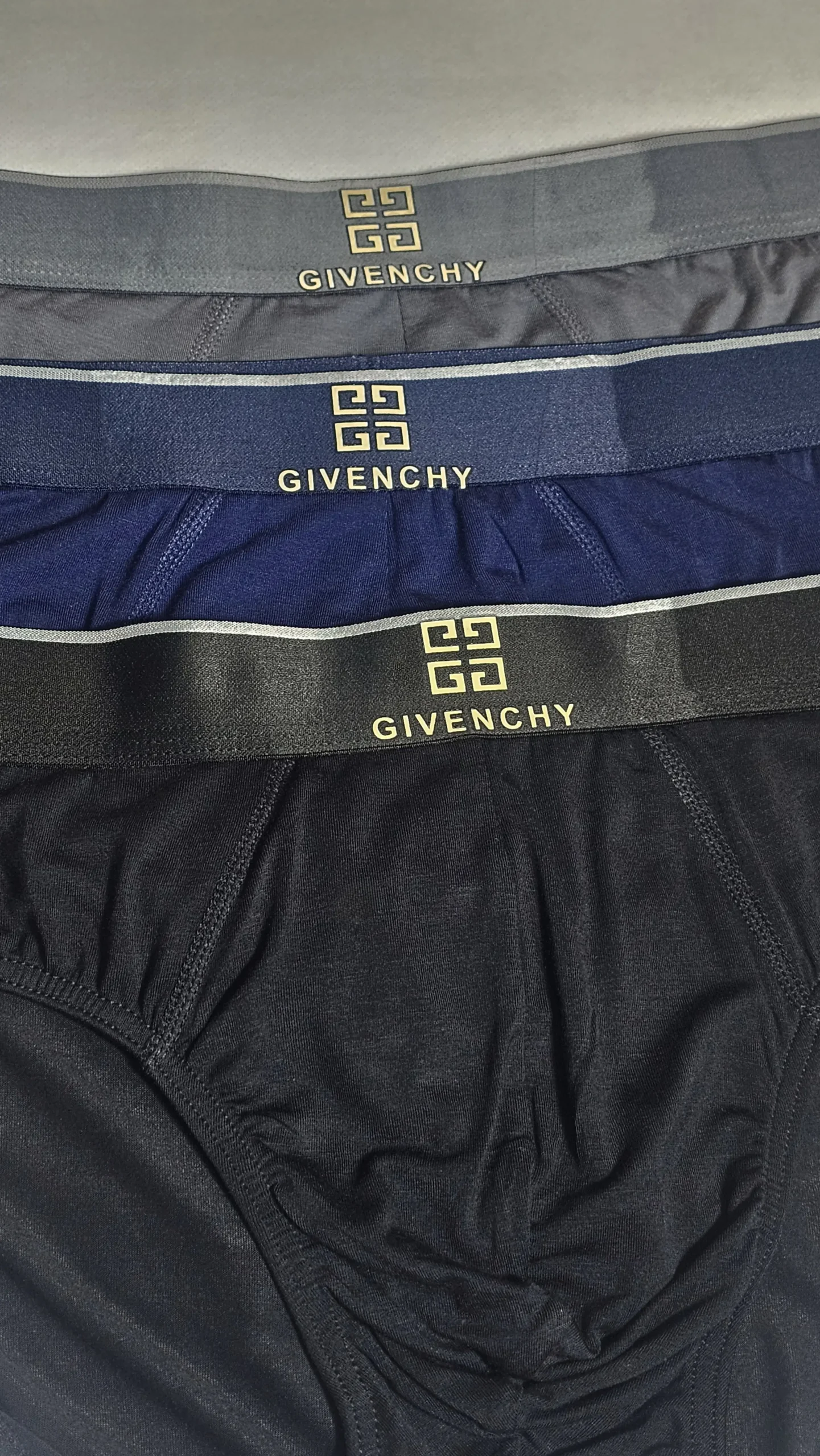 20251005_170339 copy شورت نخی اسلیپ مردانه Givenchy - Image 2